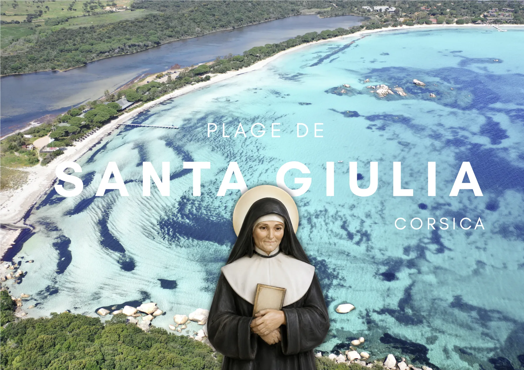 Vue aérienne de la plage de Santa Giulia en Corse, avec la sainte Giulia au premier plan